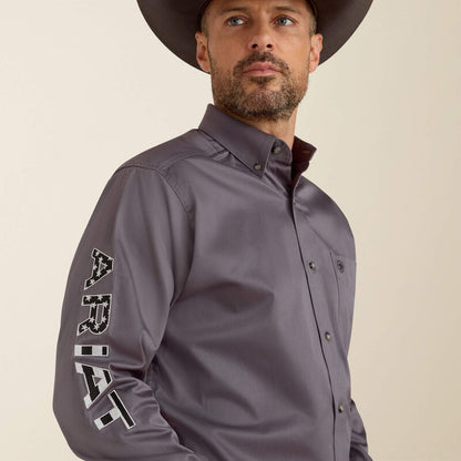 10037479 Team Logo Twill Classic Fit Shirt