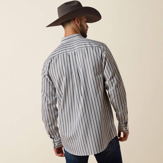 10073692 Wrinkle Free Wickham Fitted Shirt