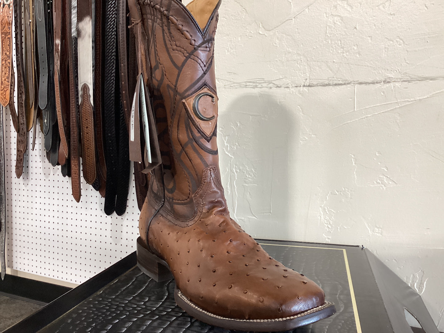 CU457 MN BROWN OSTRICH LASER & EMBROIDEF
