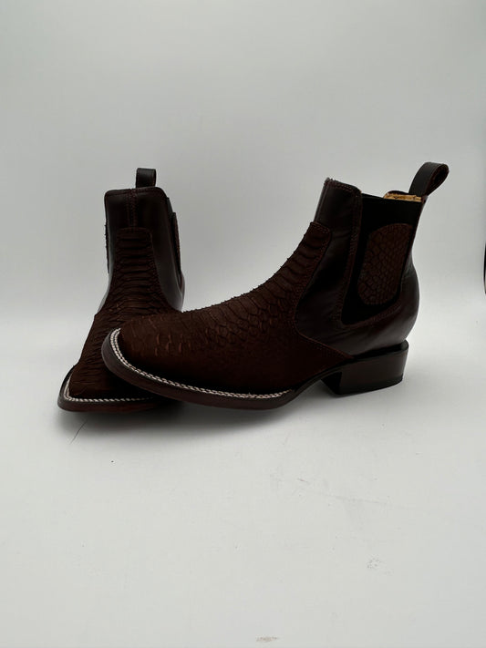 Diego’s Boots Model 45 Nubuck Ankle Boot