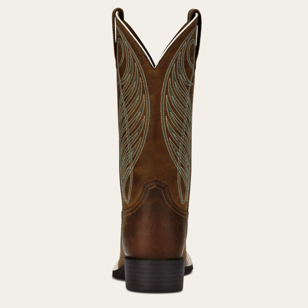 10018528 Round Up Wide Square Toe Western Boot Ariat